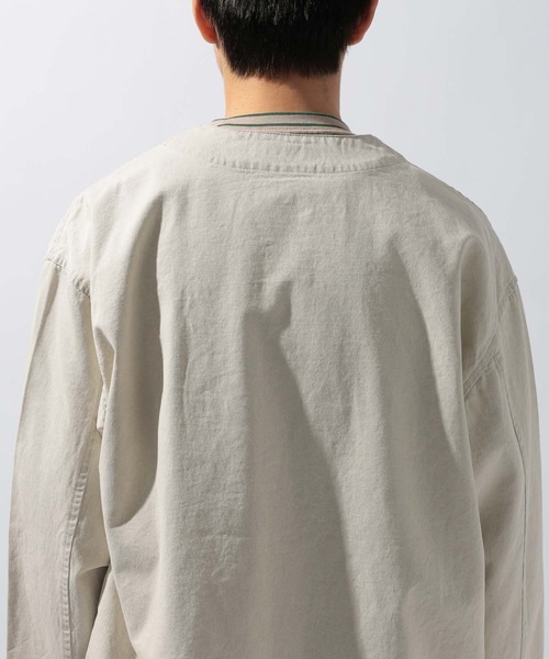 niko and...(ニコアンド)の「デニムハーフジップシャツ(シャツ/ブラウス・メンズ・アイボリー/ブラック/ブルー・MEDIUM/LARGE)」の17枚目の写真