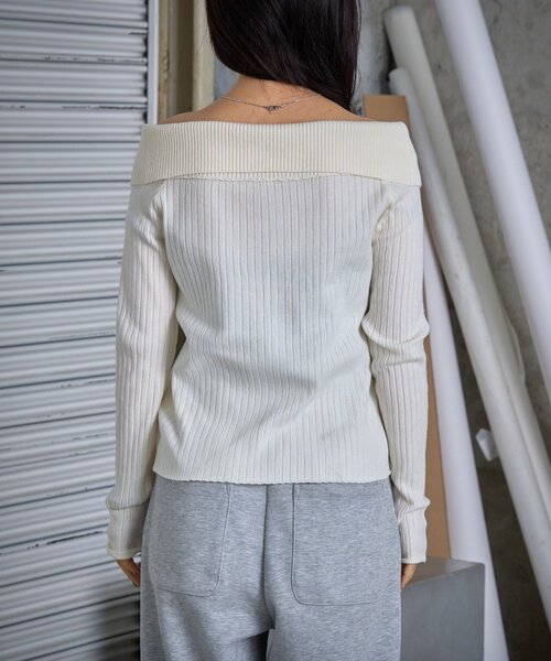goocy(グーシー)の「オフショルリブWジップニット(ニット/セーター・レディース・アイボリー・FREE)」の12枚目の写真