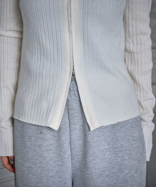 goocy(グーシー)の「オフショルリブWジップニット(ニット/セーター・レディース・アイボリー・FREE)」の15枚目の写真