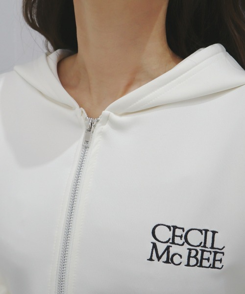 CECIL McBEE（セシルマクビー）の「刺繍ロゴジップアップパーカー（パーカー・レディース・アイボリー/ブラック・LARGE/MEDIUM）」の8枚目の写真