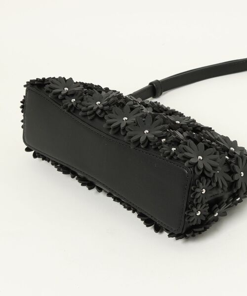 MICHAEL KORS（マイケルコース）の「ATHENA フローラル アップリケ コンバーチブル クラッチ（クラッチバッグ・レディース・ブラック・FREE）」の7枚目の写真