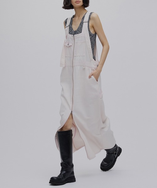 Ameri（アメリ）の「FUNCTION DENIM OVERALL DRESS（サロペット/オーバーオール・レディース・ベビーピンク/ブルー・MEDIUM/SMALL）」の22枚目の写真