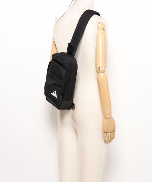adidas(アディダス)の「《adidas》スリング バッグ(ボディバッグ/ウエストポーチ・メンズ・ブラック/ベージュ系その他・フリー)」の7枚目の写真