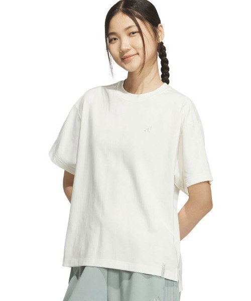 adidas(アディダス)の「アディダス adidas エッセンシャルズ プラス スリーストライプス ルーズフィット半袖Tシャツ(Tシャツ/カットソー・レディース・ライトグリーン/ブラック/オフホワイト・S/M/L/XL)」の22枚目の写真