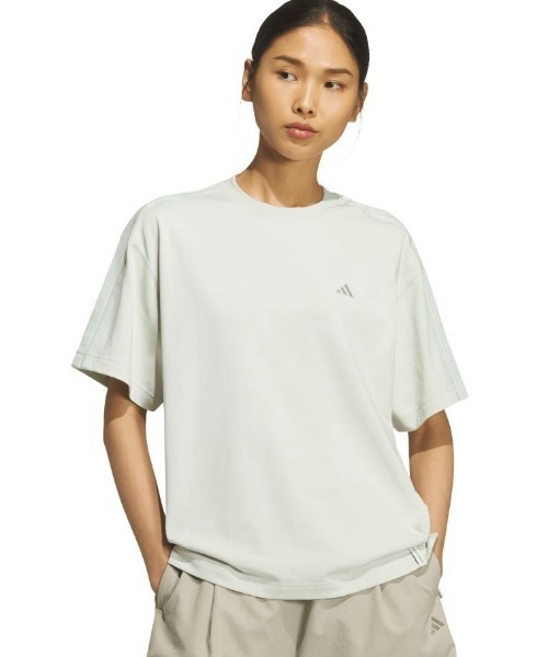 adidas(アディダス)の「アディダス adidas エッセンシャルズ プラス スリーストライプス ルーズフィット半袖Tシャツ(Tシャツ/カットソー・レディース・ライトグリーン/ブラック/オフホワイト・S/M/L/XL)」の17枚目の写真