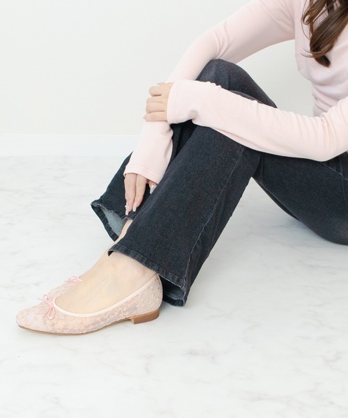 Bridget Birkin(ブリジットバーキン)の「【Bridget Birkin】フラワーラメチュールパンプス(561054)(パンプス・レディース・ブラック系その他/ピンク系その他/ゴールド系その他・24.5/24/23/22.5/23.5)」の4枚目の写真