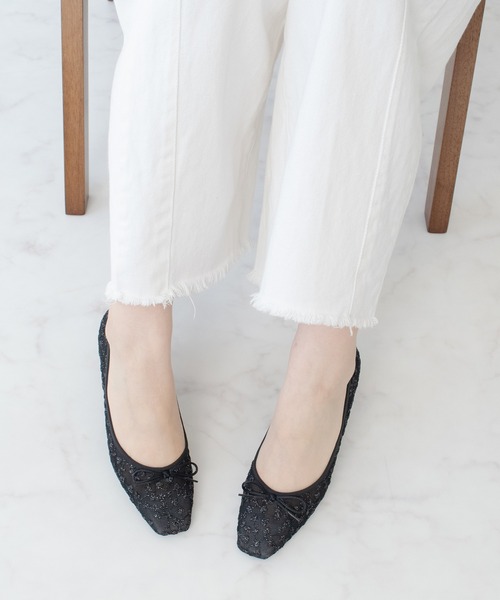 Bridget Birkin(ブリジットバーキン)の「【Bridget Birkin】フラワーラメチュールパンプス(561054)(パンプス・レディース・ブラック系その他/ピンク系その他/ゴールド系その他・24.5/24/23/22.5/23.5)」の6枚目の写真