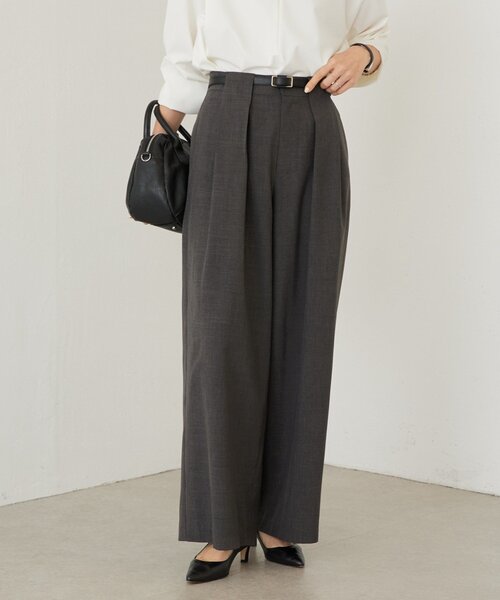 LIVETART（リヴェタート）の「エステルシャンブレータックパンツ《LIVETART》（その他パンツ・レディース・ベージュ/グレー・FREE）」の3枚目の写真