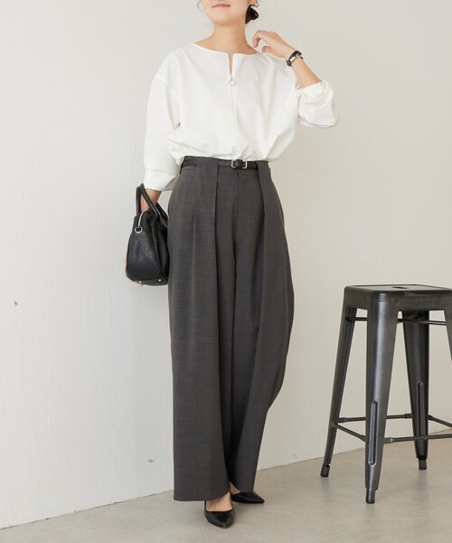 LIVETART（リヴェタート）の「エステルシャンブレータックパンツ《LIVETART》（その他パンツ・レディース・ベージュ/グレー・FREE）」の7枚目の写真