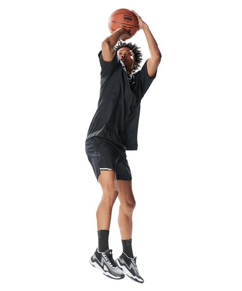 UNDER ARMOUR(アンダーアーマー)の「UAストリートクエスト ショーツ(バスケットボール/メンズ)(その他パンツ・メンズ・ブラック・M/L/XL/S)」の6枚目の写真