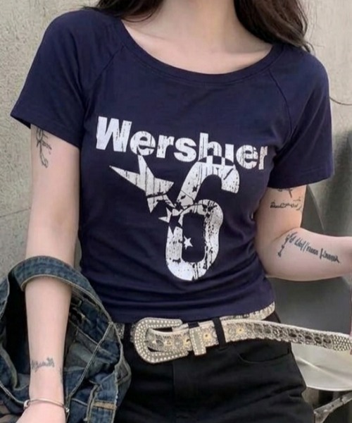 NANEA(ナネア)の「ロゴプリントTシャツ 2ウェイ(Tシャツ/カットソー・レディース・ホワイト/ネイビー・MEDIUM)」の4枚目の写真