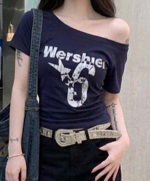 NANEA(ナネア)の「ロゴプリントTシャツ 2ウェイ(Tシャツ/カットソー・レディース・ホワイト/ネイビー・MEDIUM)」の3枚目の写真