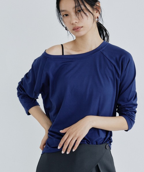 DRWCYS(ドロシーズ)の「オフショルルーズTEE(Tシャツ/カットソー・レディース・ブラック/ホワイト/ネイビー・FREE)」の14枚目の写真