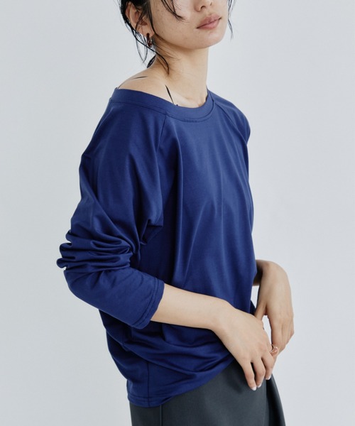 DRWCYS(ドロシーズ)の「オフショルルーズTEE(Tシャツ/カットソー・レディース・ブラック/ホワイト/ネイビー・FREE)」の16枚目の写真