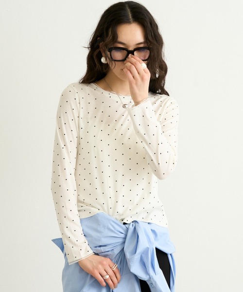 Lutim by u(ルチバイユー)の「チュールレイヤードバックオープンドットトップス(Tシャツ/カットソー・レディース・ホワイト/ナチュラル/ブラック・FREE)」の5枚目の写真