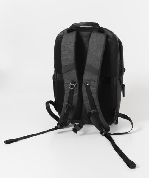 Aer(エアー)の「AER CITY PACK PRO 2 20L ULTRA(バックパック/リュック・メンズ・ブラック・FREE)」の3枚目の写真