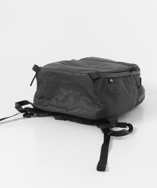 Aer(エアー)の「AER CITY PACK PRO 2 20L ULTRA(バックパック/リュック・メンズ・ブラック・FREE)」の4枚目の写真
