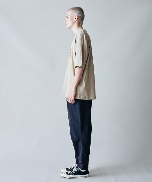 rehacer（レアセル）の「rehacer : Hands Free Relax Fit T-Shirt / ハンズフリー リラックスフィット Tシャツ（Tシャツ/カットソー・メンズ・ベージュ/ホワイト/ピンク・SMALL/MEDIUM/LARGE/X-LARGE）」の10枚目の写真