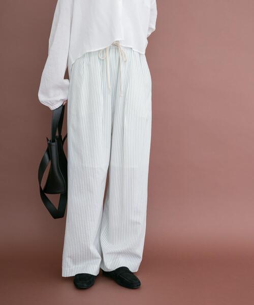 ITEMS URBANRESEARCH(アイテムズ アーバンリサーチ)の「サッカーストライプパンツ(その他パンツ・レディース・ブラック/ライトブルー/ブラウン・FREE)」の14枚目の写真