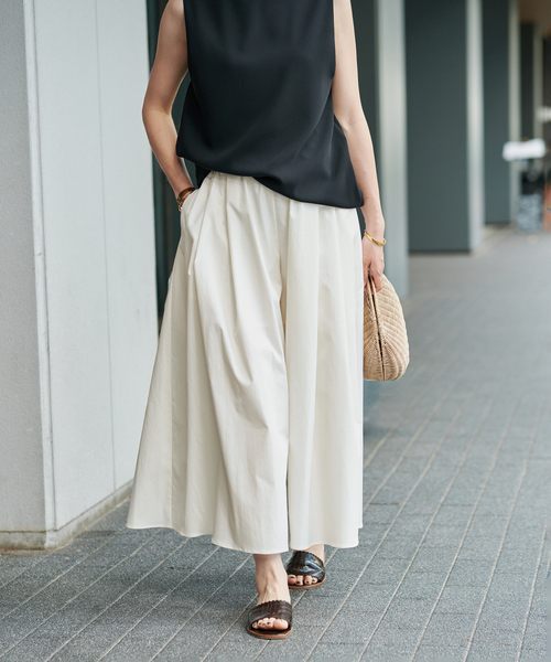 VERMEIL par iena（ヴェルメイユパーイエナ）の「《手洗い可》LIMONTA ギャザーワイドクロップドパンツ（その他パンツ・レディース・ブラック/ホワイト/イエロー・FREE）」の2枚目の写真