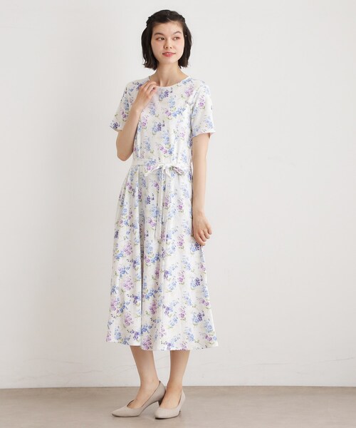 LAURA ASHLEY（ローラアシュレイ）の「【UVカット／接触冷感】ポリー柄 コットンジャージーワンピース（ワンピース・レディース・ホワイト系3/ネイビー系・38/40）」の4枚目の写真
