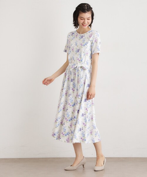 LAURA ASHLEY（ローラアシュレイ）の「【UVカット／接触冷感】ポリー柄 コットンジャージーワンピース（ワンピース・レディース・ホワイト系3/ネイビー系・38/40）」の5枚目の写真