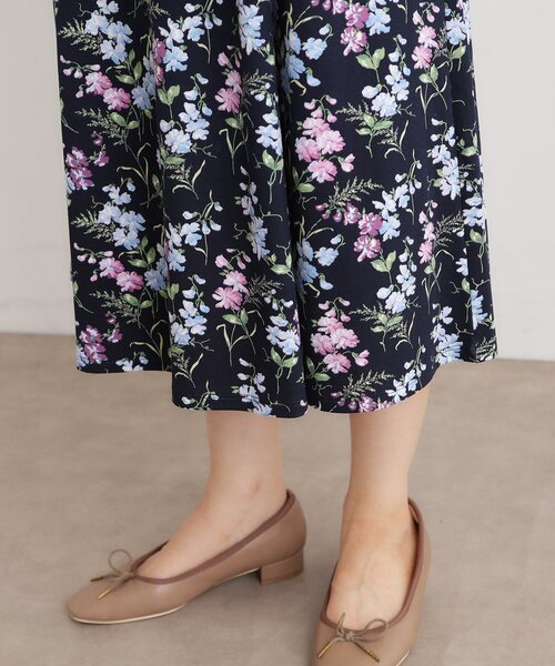 LAURA ASHLEY（ローラアシュレイ）の「【UVカット／接触冷感】ポリー柄 コットンジャージーワンピース（ワンピース・レディース・ホワイト系3/ネイビー系・38/40）」の18枚目の写真