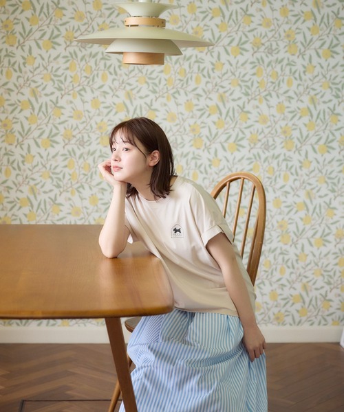 meeny miny(ミーニーマイニー)の「【メゾンテリア】Maison TerrierロゴTシャツ(Tシャツ/カットソー・レディース・ホワイト/グレイッシュベージュ/チャコールグレー・S-M/M-L)」の16枚目の写真