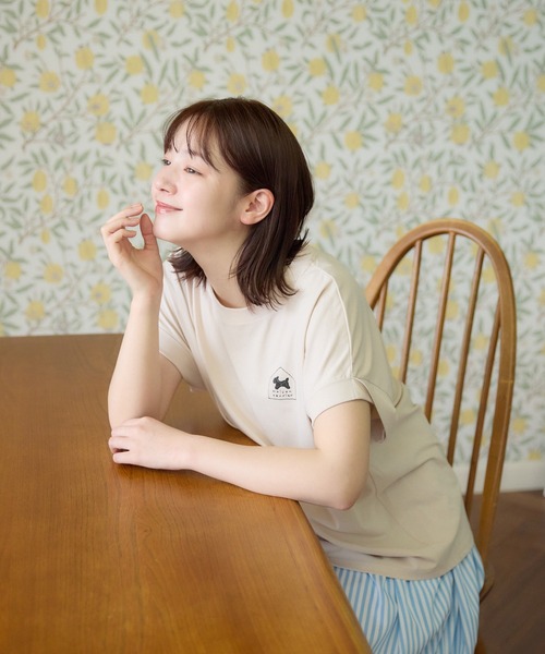 meeny miny(ミーニーマイニー)の「【メゾンテリア】Maison TerrierロゴTシャツ(Tシャツ/カットソー・レディース・ホワイト/グレイッシュベージュ/チャコールグレー・S-M/M-L)」の17枚目の写真