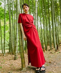 OMMO（オーエムエムオー）の「LINE SLIT TUCK H S OP（ワンピース）」