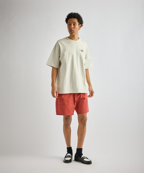 Saturdays NYC(サタデーズ ニューヨークシティ )の「Loofah Collar Relaxed SS Tee(Tシャツ/カットソー・メンズ・ネイビー/ライトグレー/ダークブラウン・L/M/S/XL)」の21枚目の写真