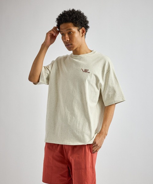 Saturdays NYC(サタデーズ ニューヨークシティ )の「Loofah Collar Relaxed SS Tee(Tシャツ/カットソー・メンズ・ネイビー/ライトグレー/ダークブラウン・L/M/S/XL)」の4枚目の写真