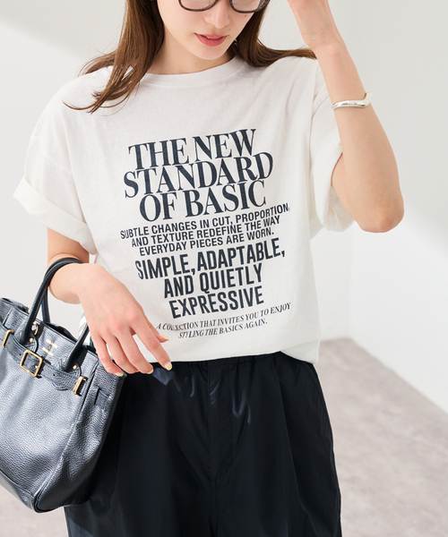 FRAMeWORK(フレームワーク)の「NEW STANDARD TEE(Tシャツ/カットソー・レディース・ネイビー/ダークグリーン/ホワイト・FREE)」の1枚目の写真