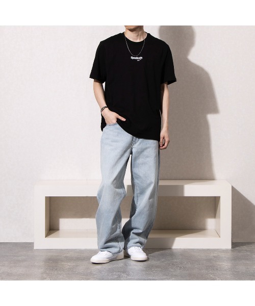 Reebok(リーボック)の「スターズ グラフィック Tシャツ / STARS GRAPHIC TEE(Tシャツ/カットソー・メンズ・ホワイト/ブラック・SMALL/LARGE/X-LARGE/MEDIUM)」の7枚目の写真