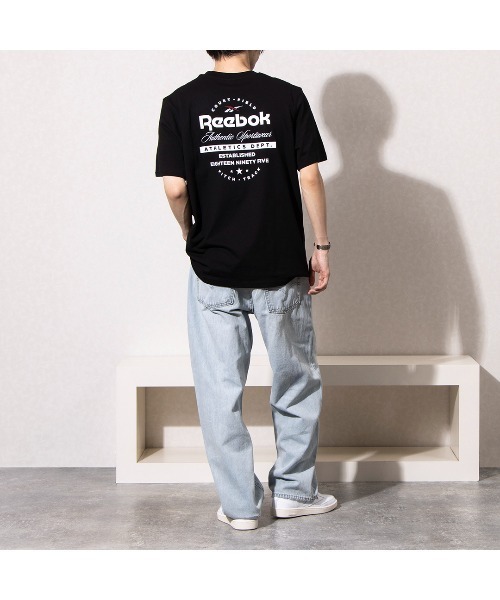 Reebok(リーボック)の「スターズ グラフィック Tシャツ / STARS GRAPHIC TEE(Tシャツ/カットソー・メンズ・ホワイト/ブラック・SMALL/LARGE/X-LARGE/MEDIUM)」の6枚目の写真