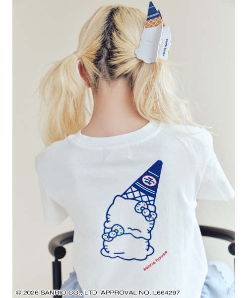 sanrio house(サンリオハウス)の「【HELLO ICE CREAM SHOP 】クロップドTシャツ(Tシャツ/カットソー・レディース・イエロー/ライトブルー/チャコールグレー/オフホワイト・F)」の10枚目の写真