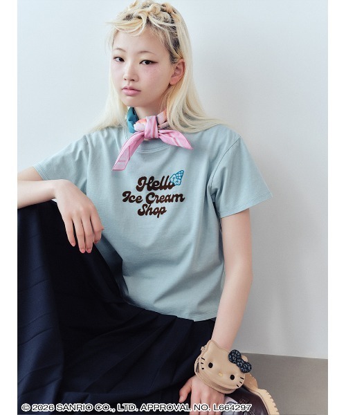sanrio house(サンリオハウス)の「【HELLO ICE CREAM SHOP 】クロップドTシャツ(Tシャツ/カットソー・レディース・イエロー/ライトブルー/チャコールグレー/オフホワイト・F)」の12枚目の写真