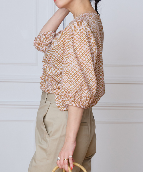IENA LA BOUCLE(イエナラブークル)の「IENA LA BOUCLE リバティギャザーブラウス(シャツ/ブラウス・レディース・シャーベット・FREE)」の4枚目の写真