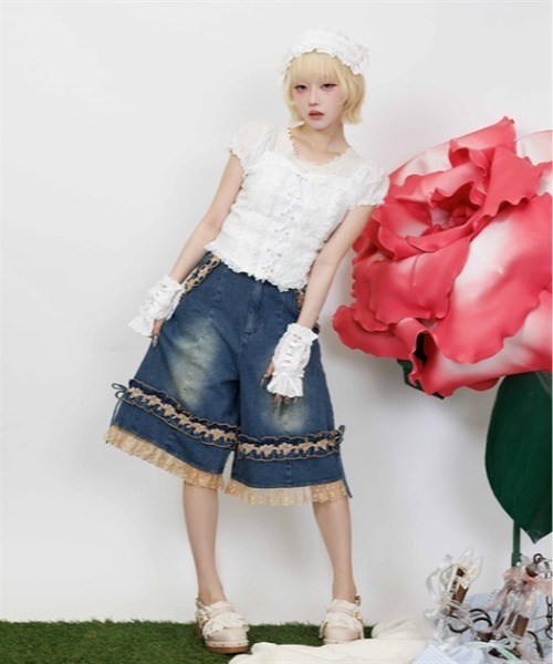 myu:loret(ミュウロレット)の「フリルハーフデニムパンツ(デニムパンツ・レディース・インディゴブルー/ケミカルウォッシュ・FREE)」の10枚目の写真