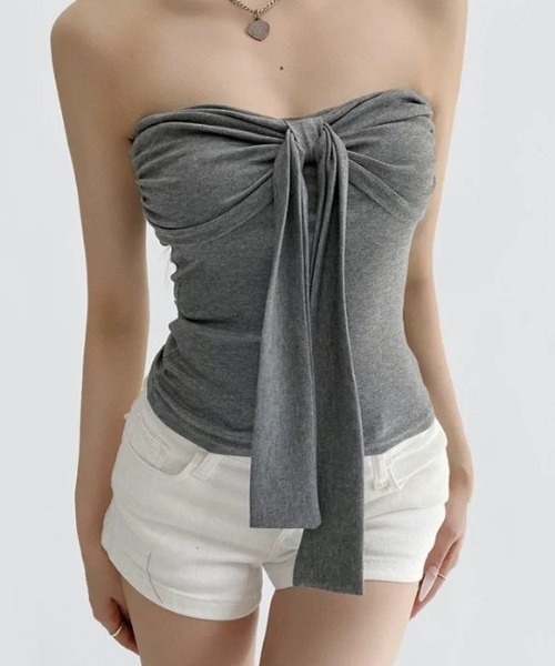 Vipoa（ヴィポア）の「Ribbon tie tube top（チューブトップ・レディース・グレー/ブラック/レッド・FREE）」の6枚目の写真