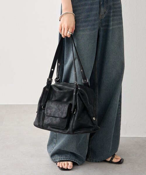 mystic(ミスティック)の「ポケット付きベルトハンドルボストンBAG(トートバッグ・レディース・ブラック・ONE SIZE)」の5枚目の写真