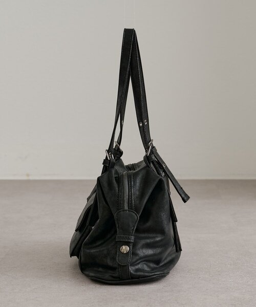mystic(ミスティック)の「ポケット付きベルトハンドルボストンBAG(トートバッグ・レディース・ブラック・ONE SIZE)」の13枚目の写真
