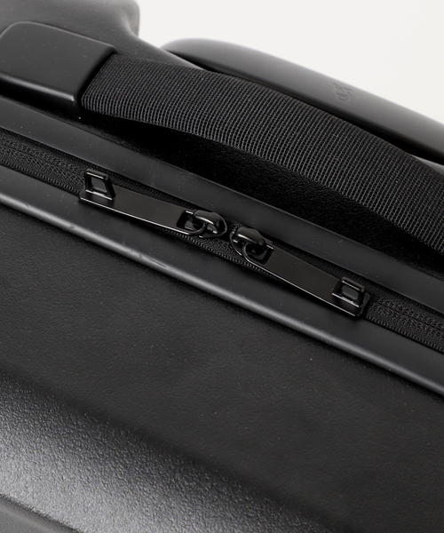 Bellroy(ベルロイ)の「Bellroy ベルロイ Transit-Carry-on LTCA(クラッチバッグ・レディース・ブラック/グリーン/ネイビー/アイボリー・FREE)」の22枚目の写真