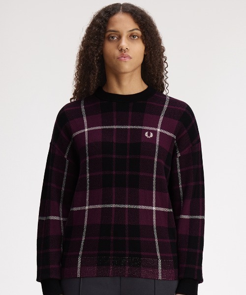 FRED PERRY(フレッドペリー)の「Boucle Tartan Jumper/ブークレタータンチェックジャンパー(ニット/セーター・レディース・プラム・10)」の5枚目の写真