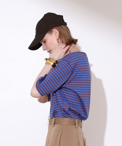 allureville(アルアバイル)の「カレッジライクロゴボーダーTシャツ(Tシャツ/カットソー・レディース・ブルー/ベージュ・2)」の3枚目の写真