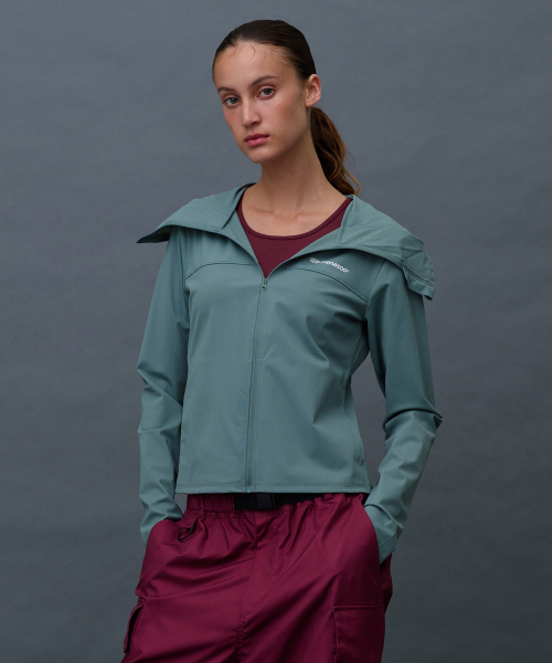MENASOO（ミナス）の「Face Cover Zip Up Jersey_Mint（ナイロンジャケット・レディース・ミント・SMALL/MEDIUM/LARGE/X-LARGE）」の8枚目の写真
