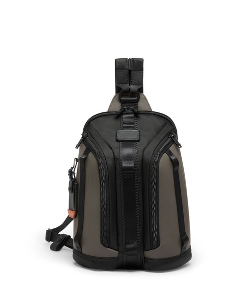 TUMI(トゥミ)の「ALPHA BRAVO 「ナイト」スリング(ボディバッグ/ウエストポーチ・メンズ・ブラウン系その他・FREE)」の1枚目の写真