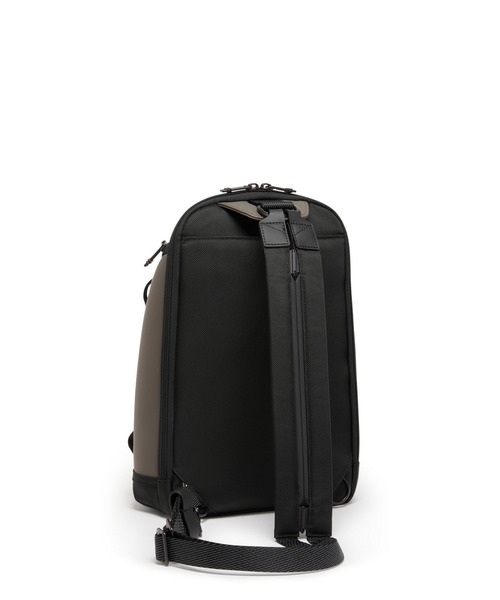 TUMI(トゥミ)の「ALPHA BRAVO 「ナイト」スリング(ボディバッグ/ウエストポーチ・メンズ・ブラウン系その他・FREE)」の7枚目の写真