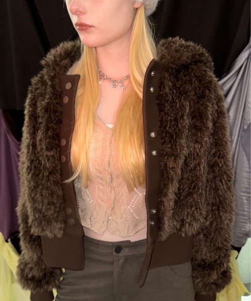 SHAGGIE(シャギー)の「フード付きダブルボタンファーコート(その他アウター・レディース・ブラック/パープル/ブラウン/ナチュラル・FREE)」の3枚目の写真