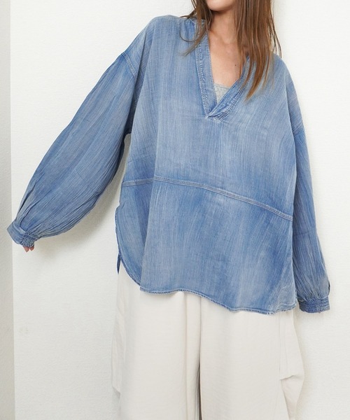 gossara(ゴサラ)の「【夏から秋へ軽やかにつなぐ】 シアーデニムスキッパーシャツ(シャツ/ブラウス・レディース・ブルー/ブルー系その他/ブラック・FREE)」の3枚目の写真